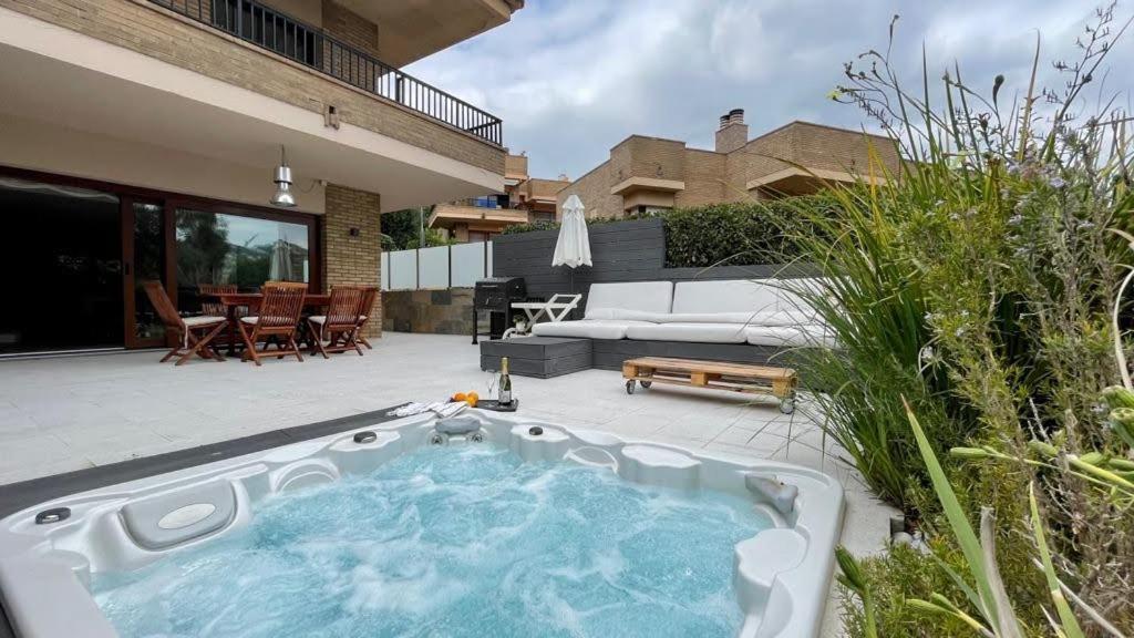 Villa Residencial Bella Donna Lux House, Jacuzzi Y Piscina Privada Lloret de Mar Exterior foto